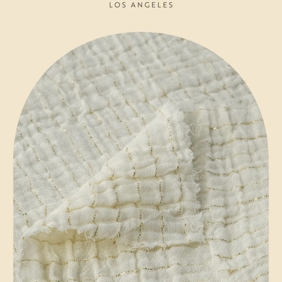 Mia Short - Picture 6 of 6